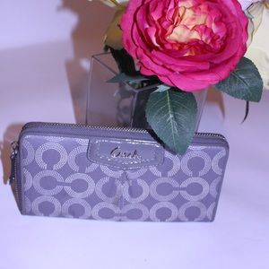 🌸 COACH WALLET🌸